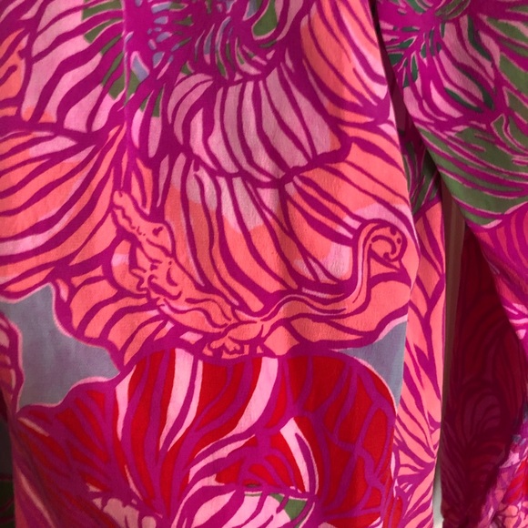 Lilly Pulitzer Elsa Silk top Worth It - Picture 5 of 5